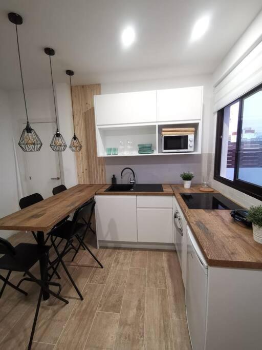 Apartamento Con Vistas Al Mar En El Centro De Коральео Экстерьер фото